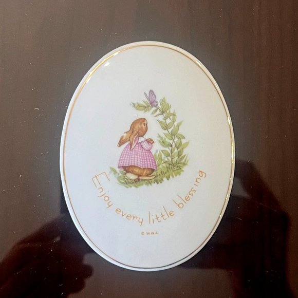 Genuine Porcelain 4- Piece 'Tiny Talks' Joyful Phrases Plaques! - Picture 9 of 10